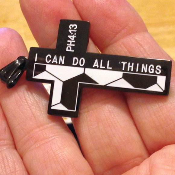 Christian Cross Pendant with bible verse - Picture 4 of 5